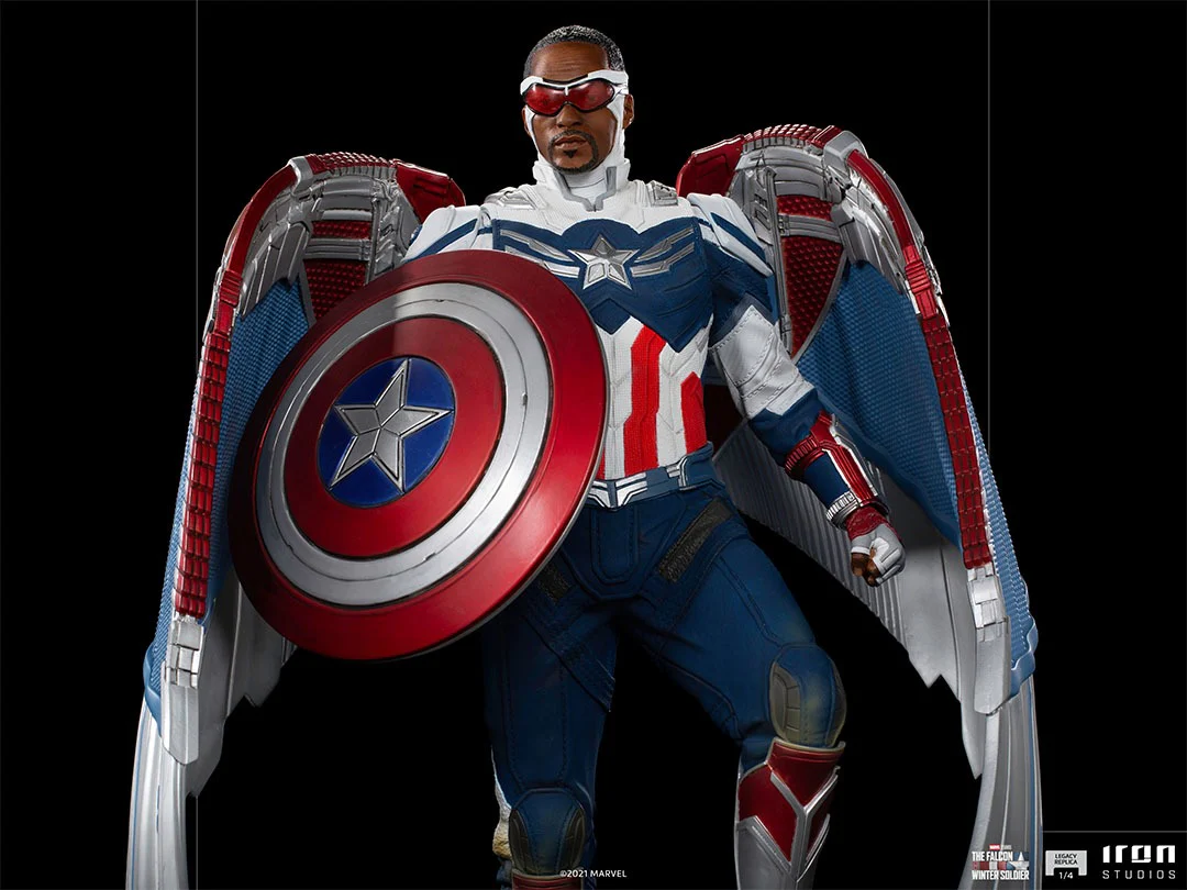 Captain America Sam Wilson (Closed Wings Version) - The Falcon and the Winter Soldier - Legacy Replica 1/4 - Iron Studios - Image 6