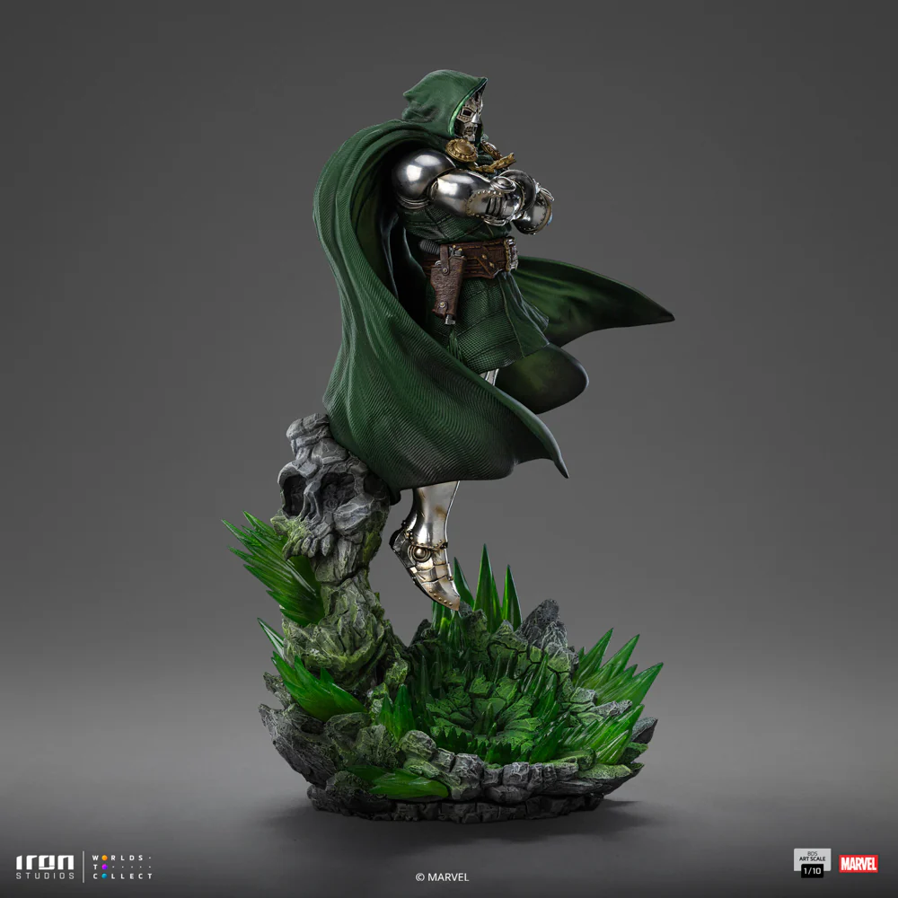 Doctor Doom - Infinity Gauntlet Diorama - BDS Art Scale 1/10 - Iron Studios - Image 5