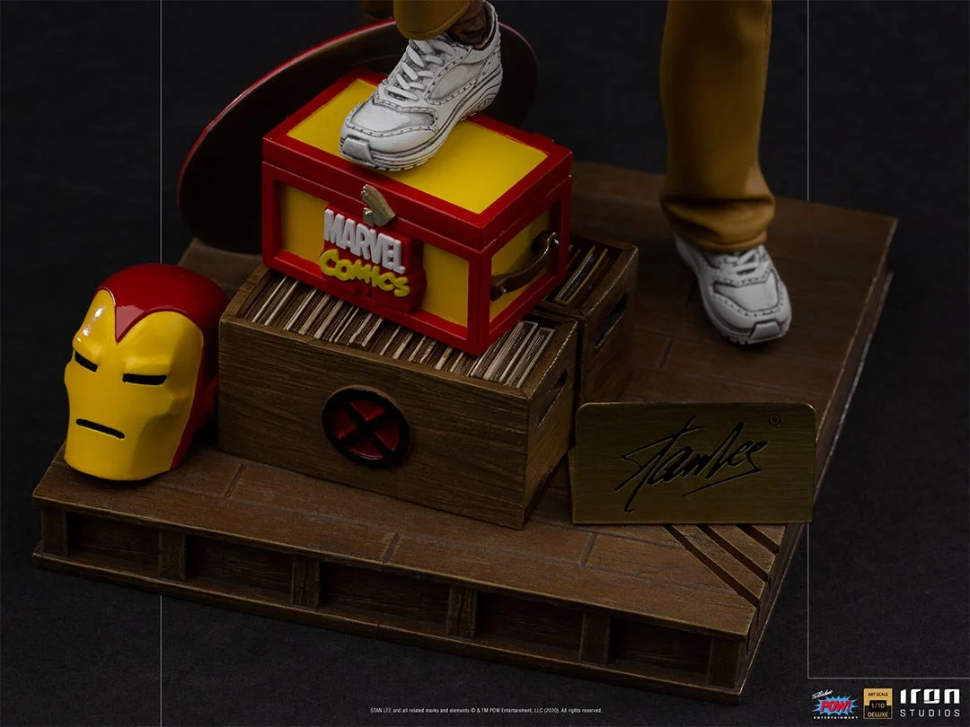 Stan Lee Deluxe Art Scale 1/10 - Iron Studios - Image 3