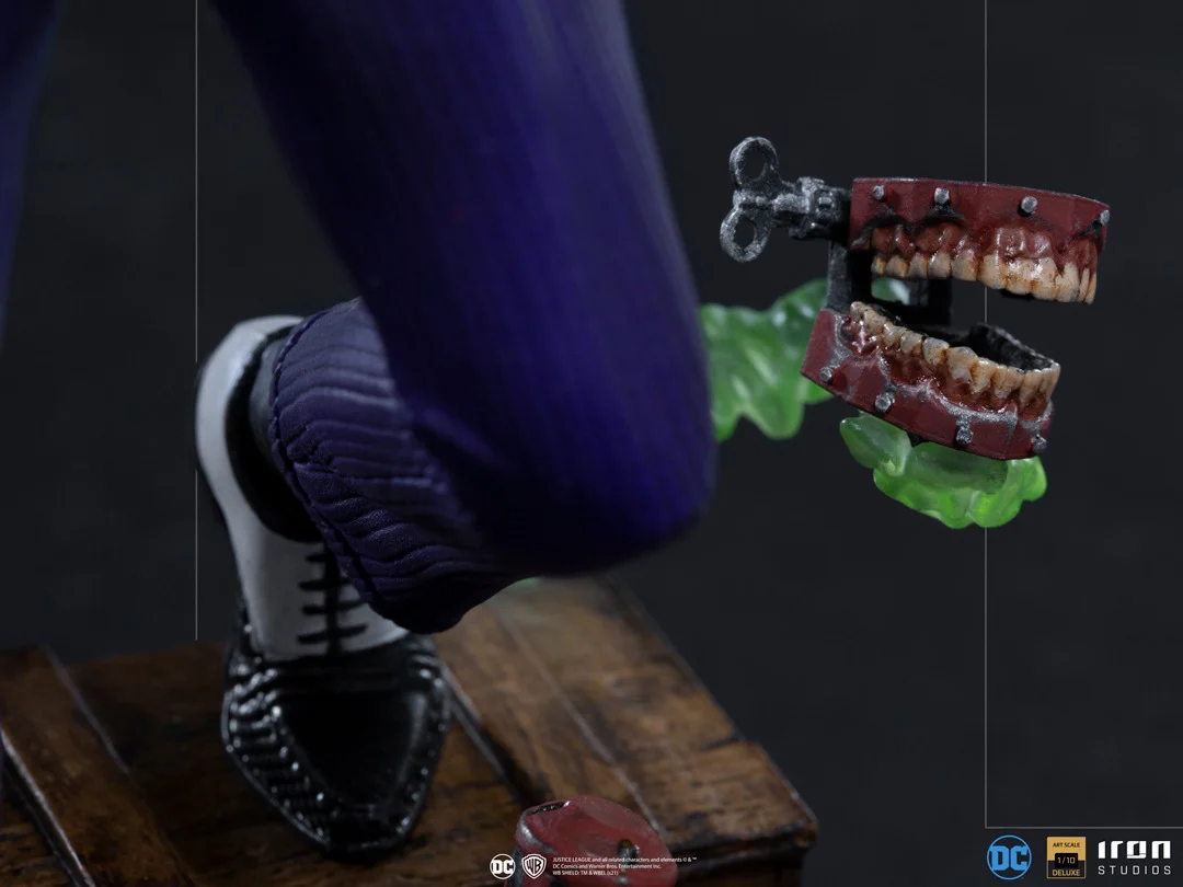 The Joker Deluxe - DC Comics - Art Scale 1/10 - Iron Studios - Image 5